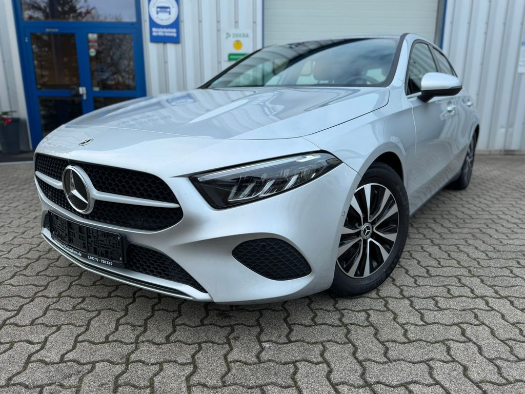 Mercedes-Benz A 200 2023