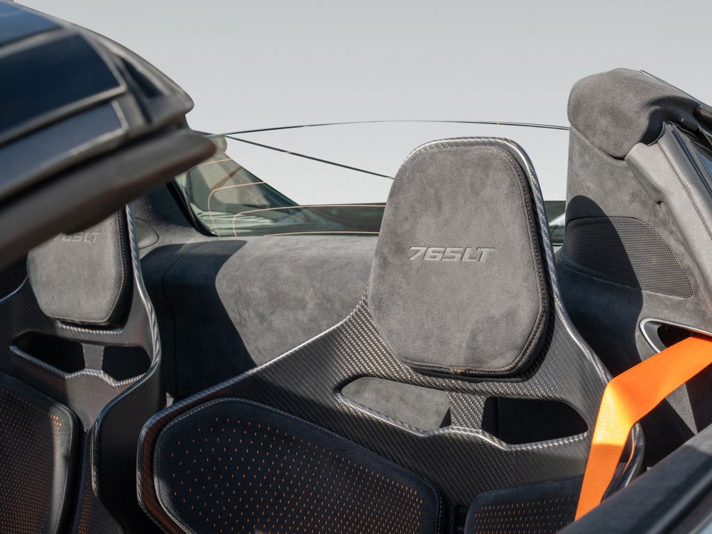 McLaren 765LT 2022