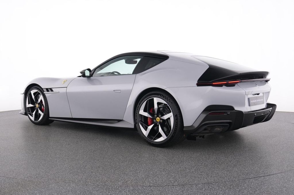 Ferrari 12Cilindri 2025