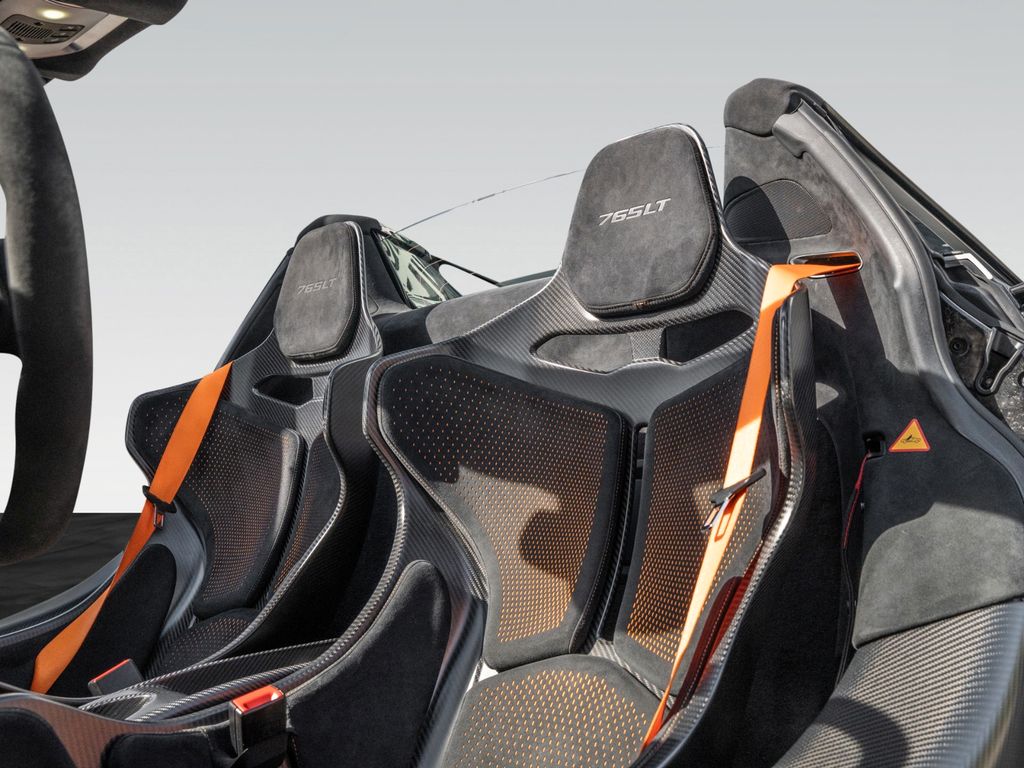 McLaren 765LT 2022