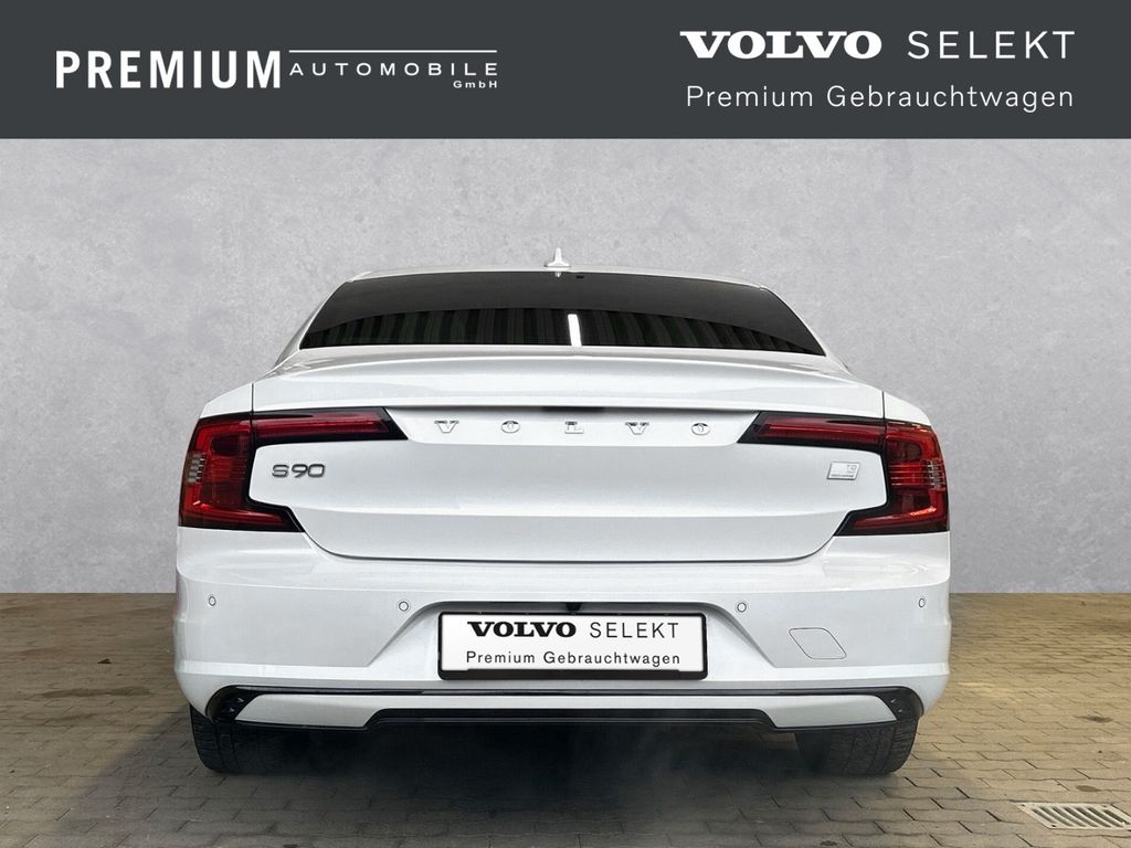 Volvo S90 2022