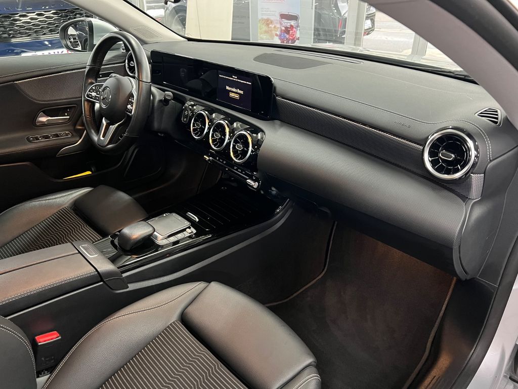 Mercedes-Benz CLA 200 2021