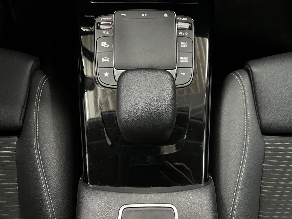 Mercedes-Benz CLA 200 2021