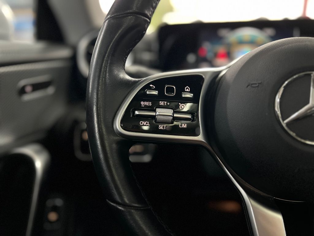 Mercedes-Benz CLA 200 2021