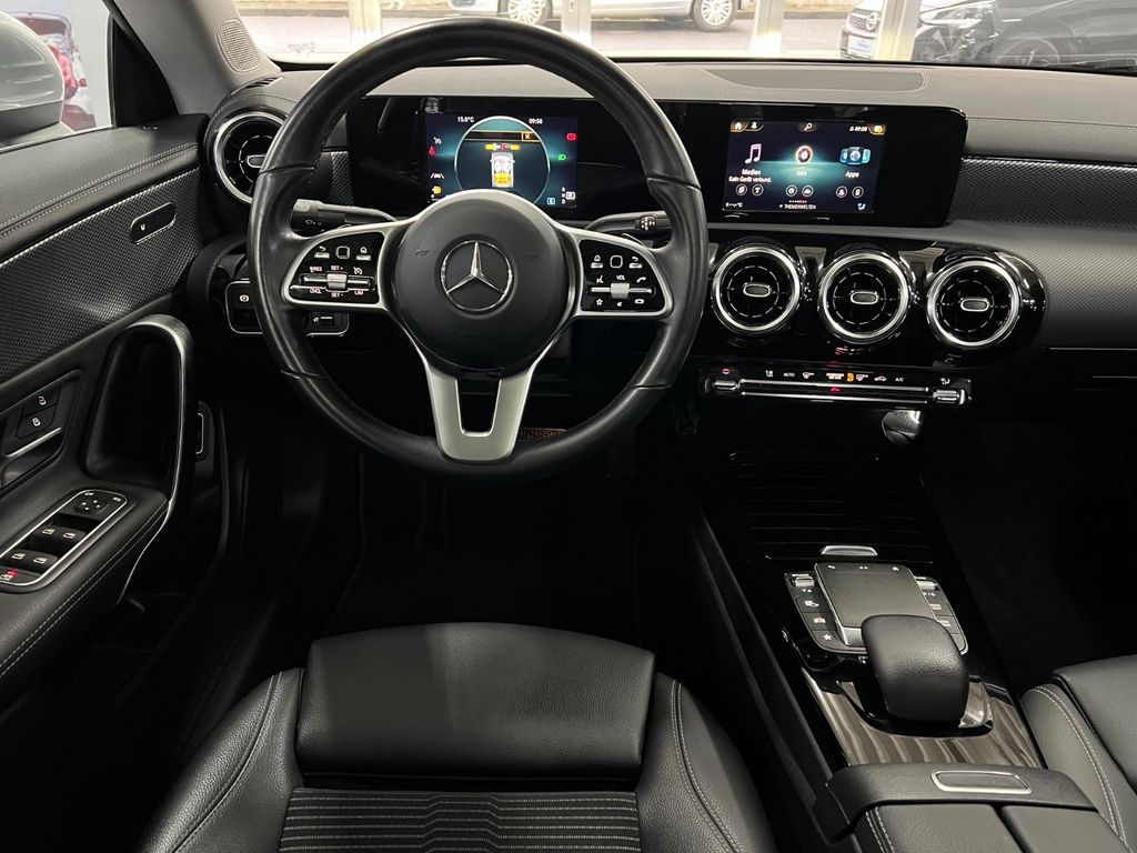 Mercedes-Benz CLA 200 2021