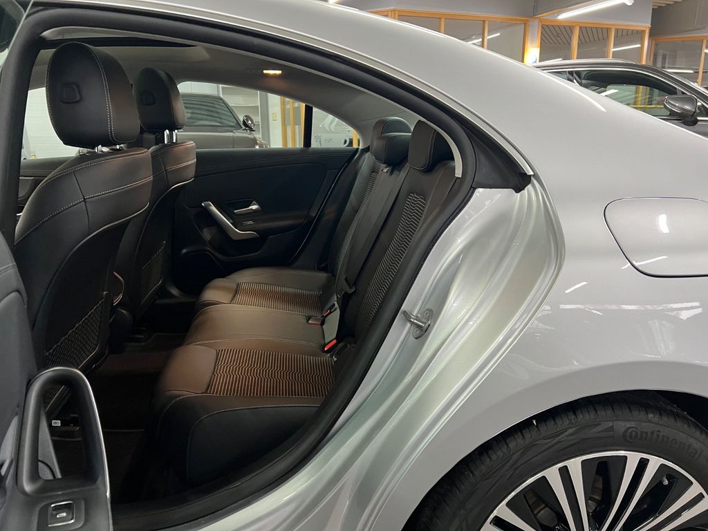 Mercedes-Benz CLA 200 2021