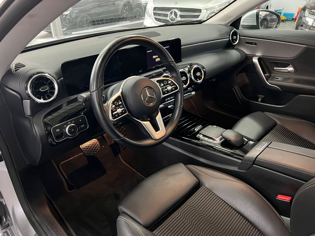 Mercedes-Benz CLA 200 2021