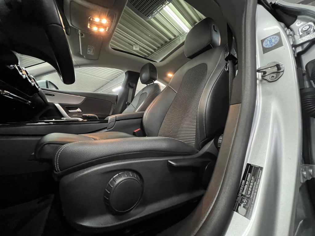 Mercedes-Benz CLA 200 2021