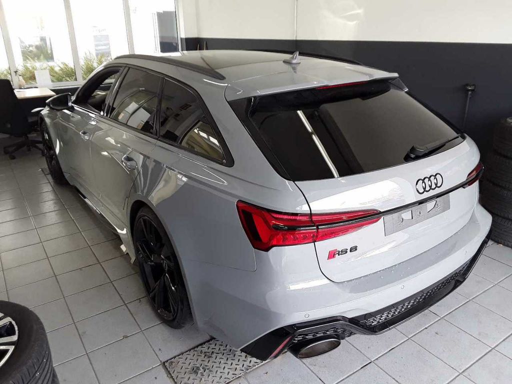Audi RS6 2023