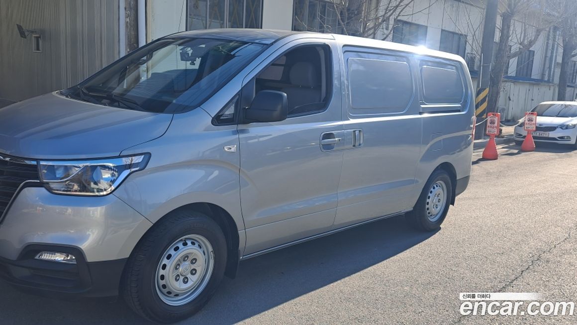 Hyundai Starex 2019