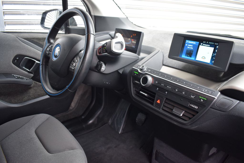 BMW i3 2021