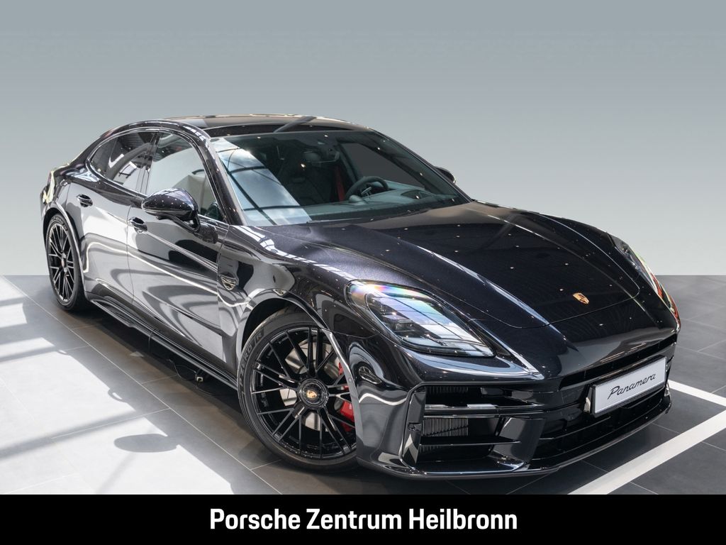Porsche Panamera 2025
