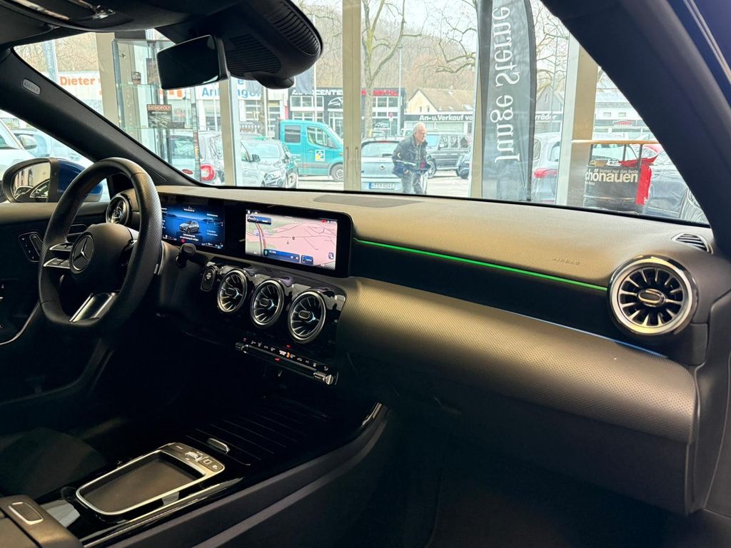 Mercedes-Benz A 250 2025