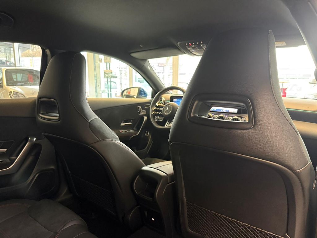 Mercedes-Benz A 250 2025