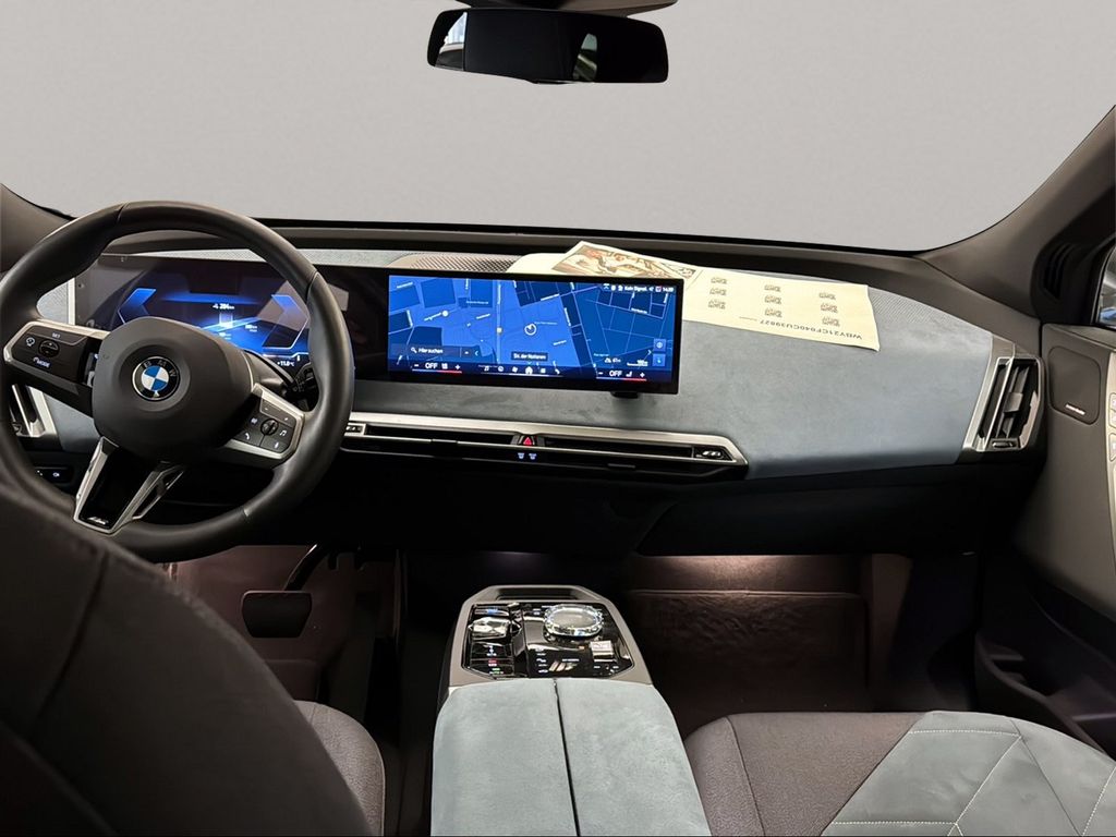BMW iX 2025