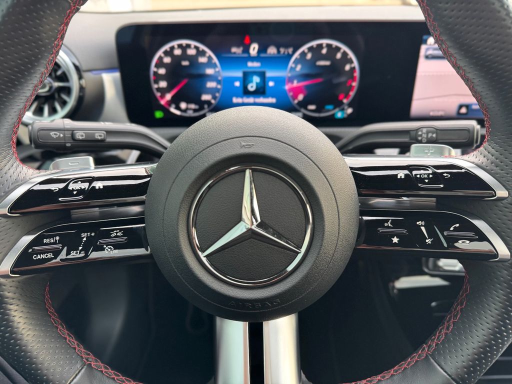 Mercedes-Benz A 200 2023