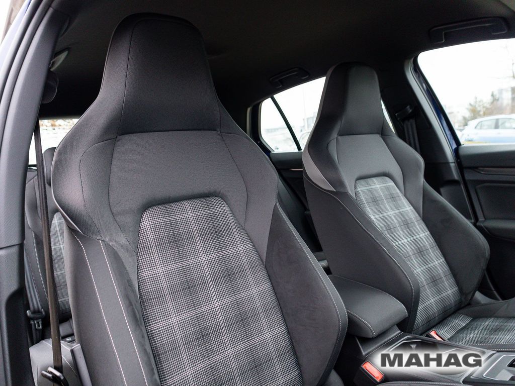 Volkswagen Golf 2022