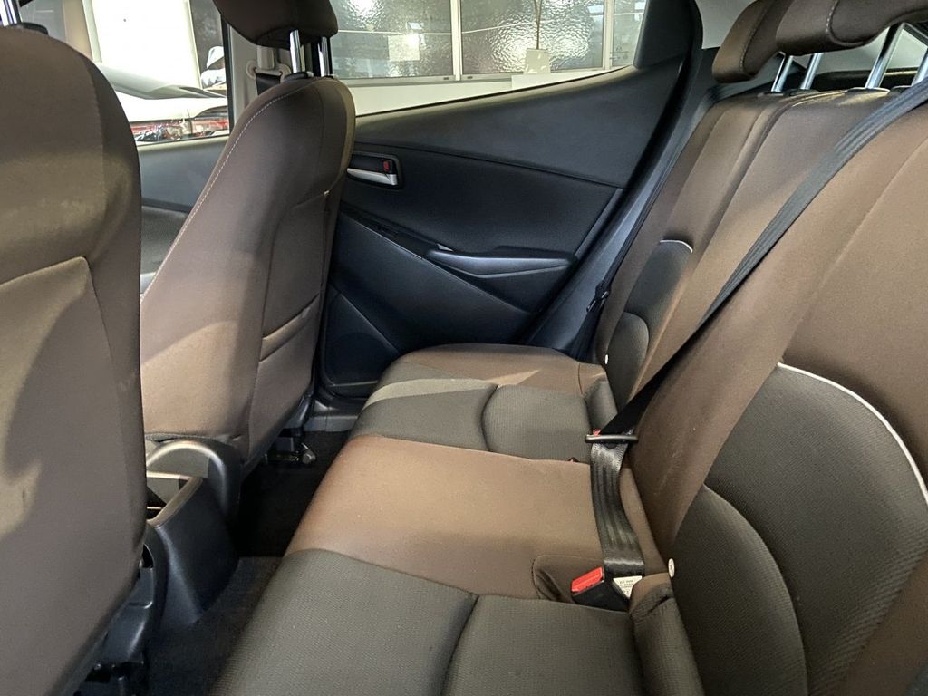 Mazda 2 2021