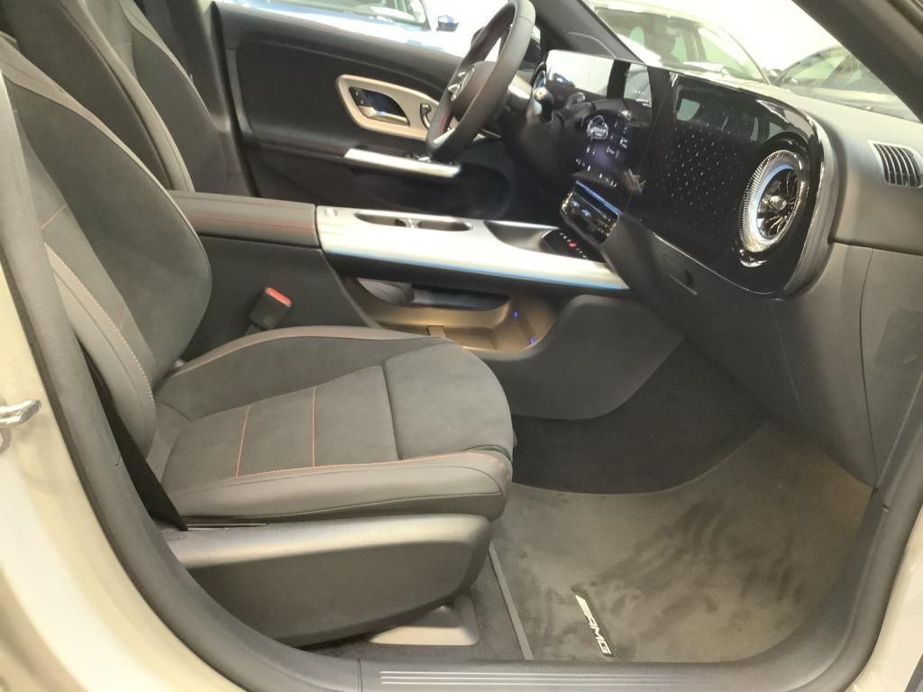 Mercedes-Benz CLA 350 2025