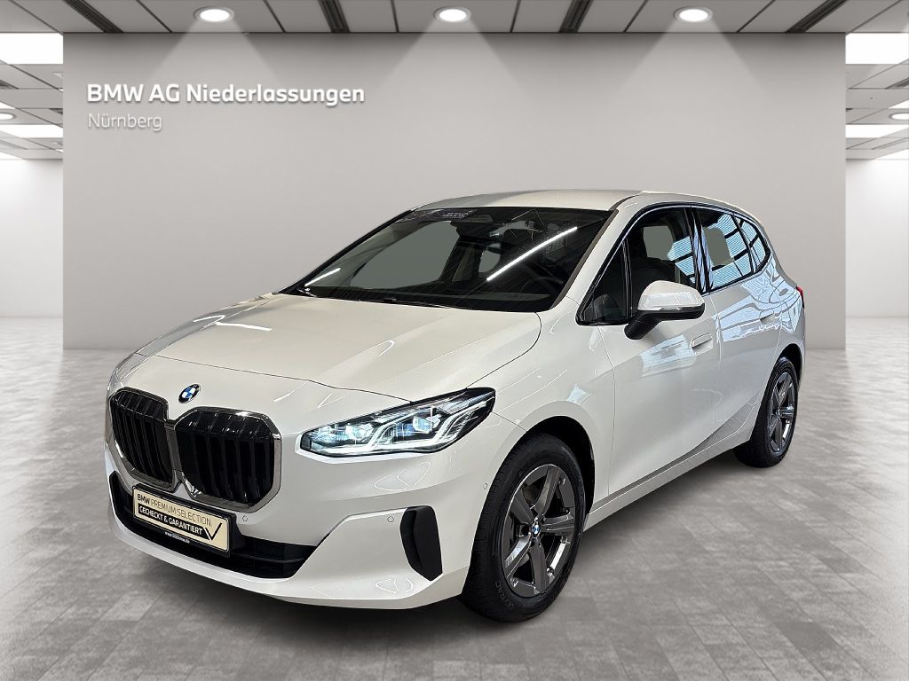 BMW 220 2025