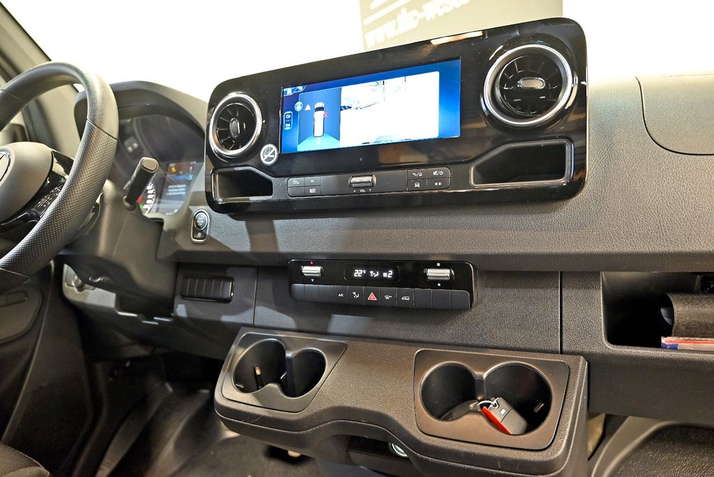 Mercedes-Benz Sprinter 2024