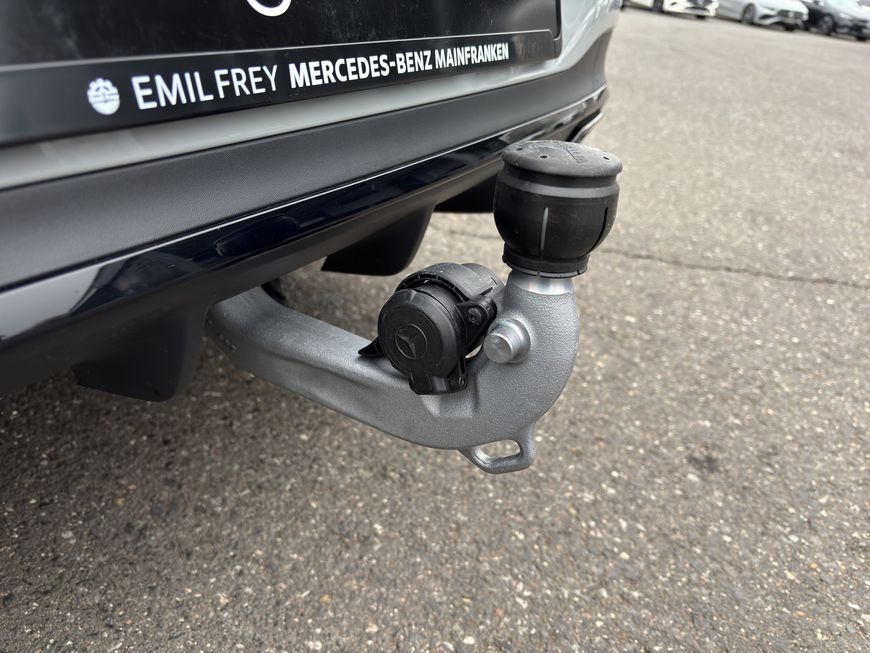 Mercedes-Benz CLA 180 2025