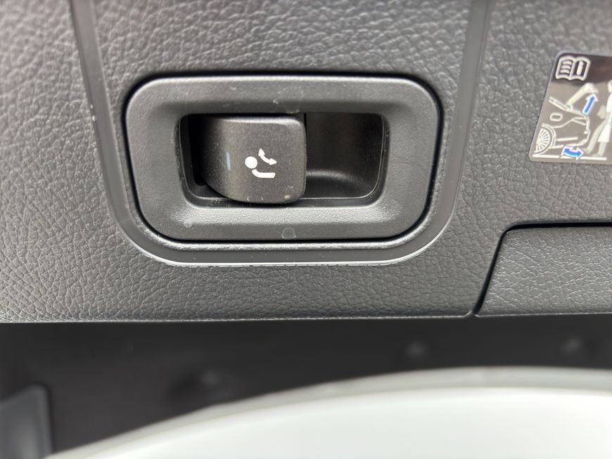 Mercedes-Benz CLA 180 2025