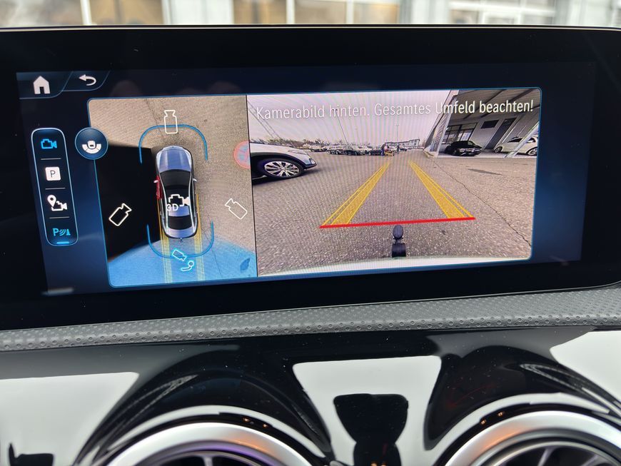 Mercedes-Benz CLA 180 2025