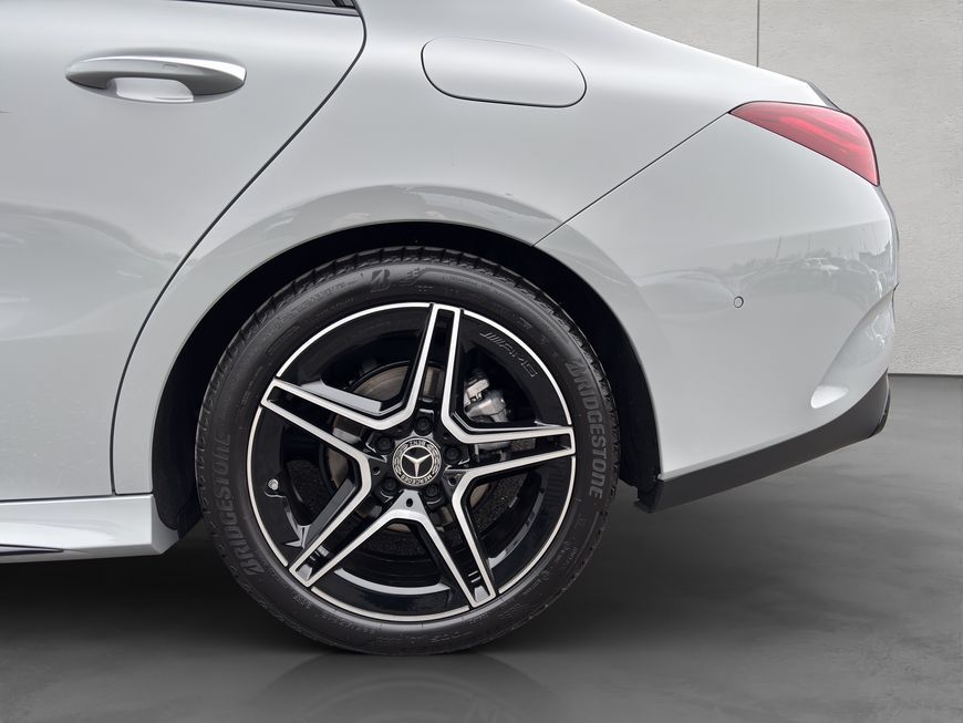 Mercedes-Benz CLA 180 2025