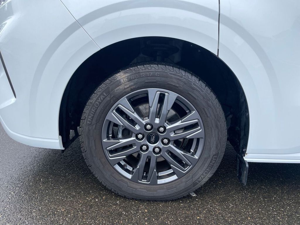 Ford Tourneo Custom 2024