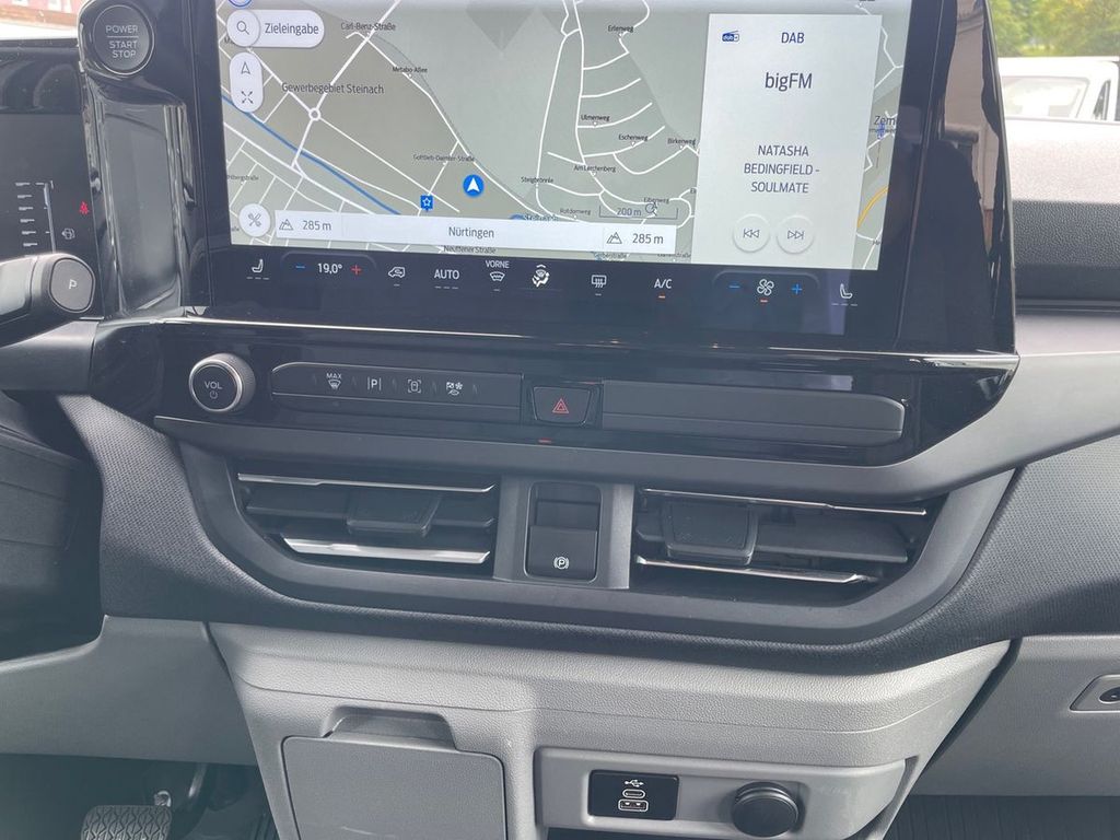 Ford Tourneo Custom 2024