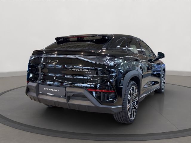 BYD SEALION 7