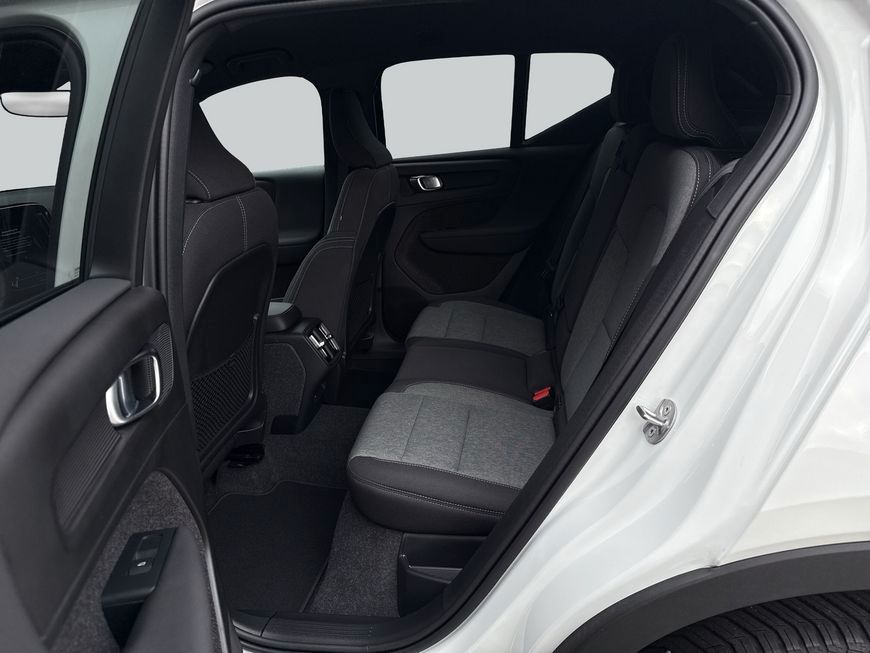 Volvo XC40 2024