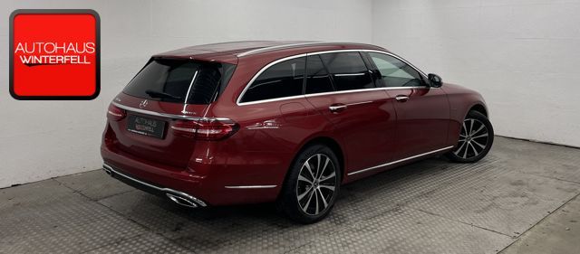 Mercedes-Benz E 300 2021