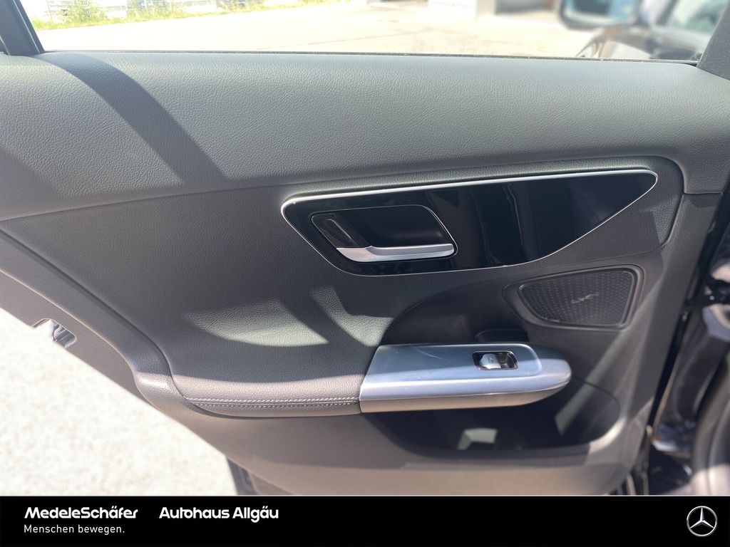 Mercedes-Benz C 200 2024