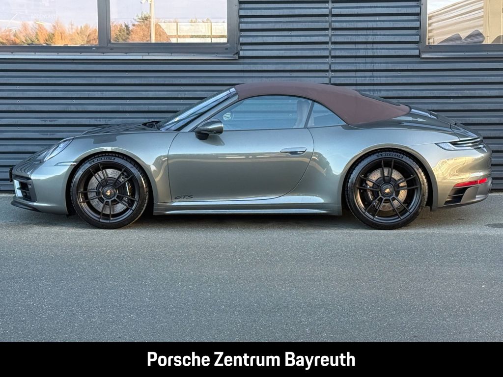 Porsche 992 2023