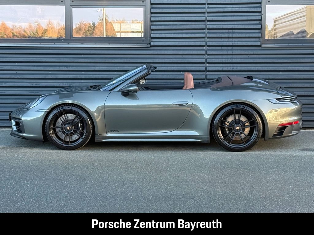 Porsche 992 2023