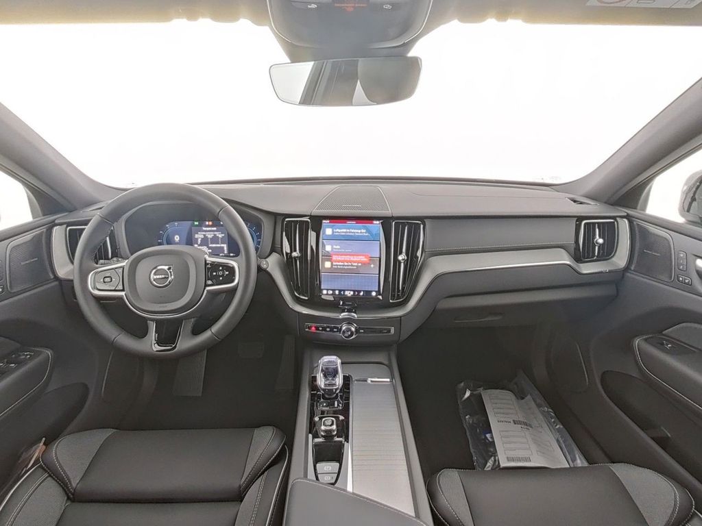 Volvo XC60 2025