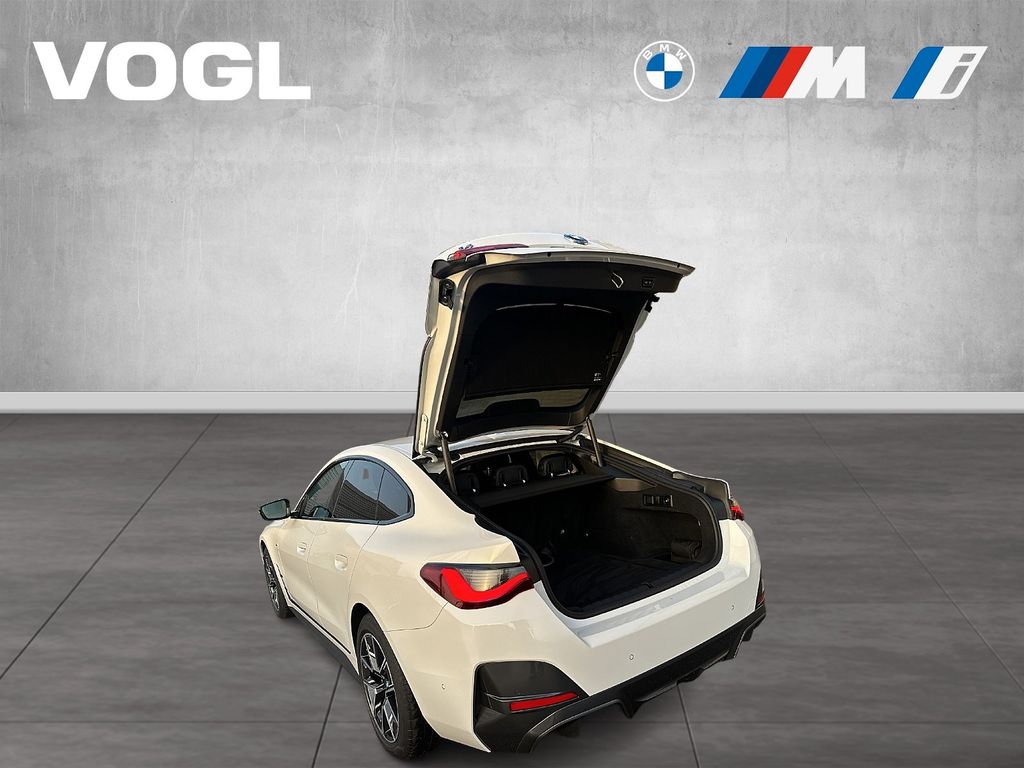 BMW i4 2023