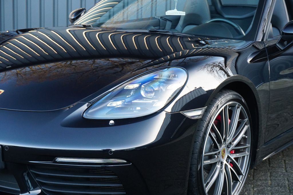 Porsche Boxster 2021