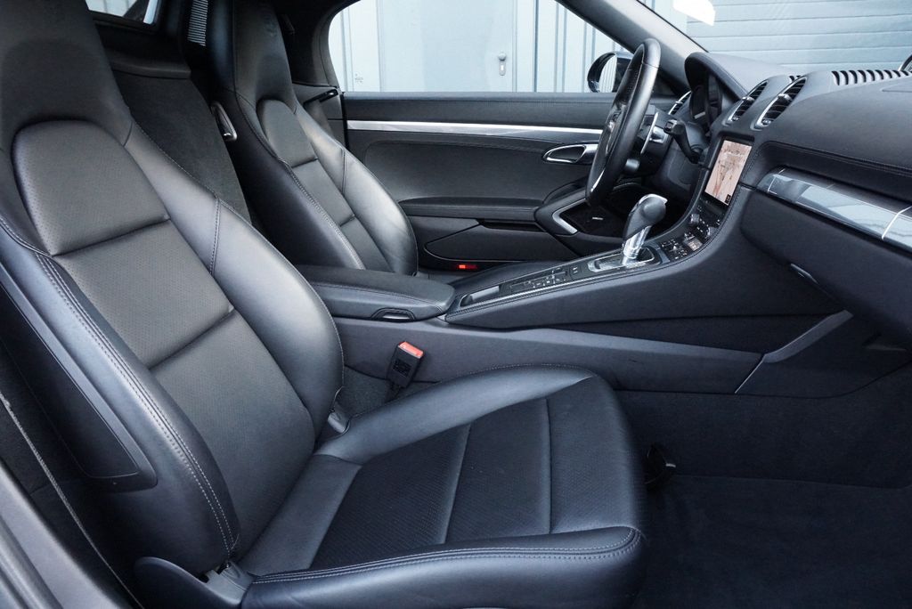 Porsche Boxster 2021