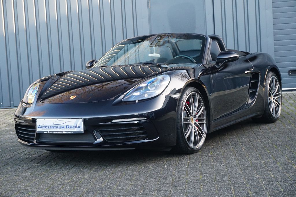 Porsche Boxster 2021
