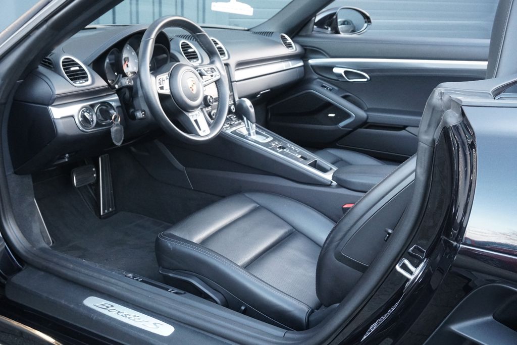 Porsche Boxster 2021