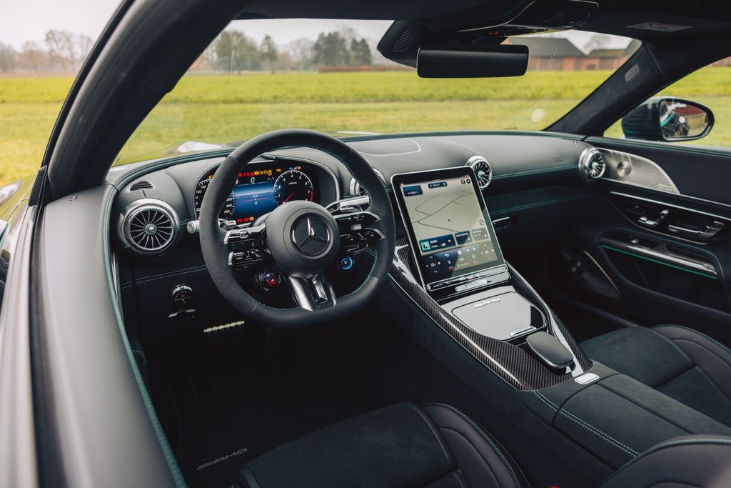 Mercedes-Benz AMG GT 2025