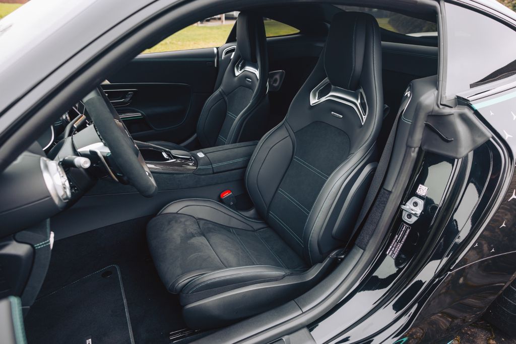 Mercedes-Benz AMG GT 2025