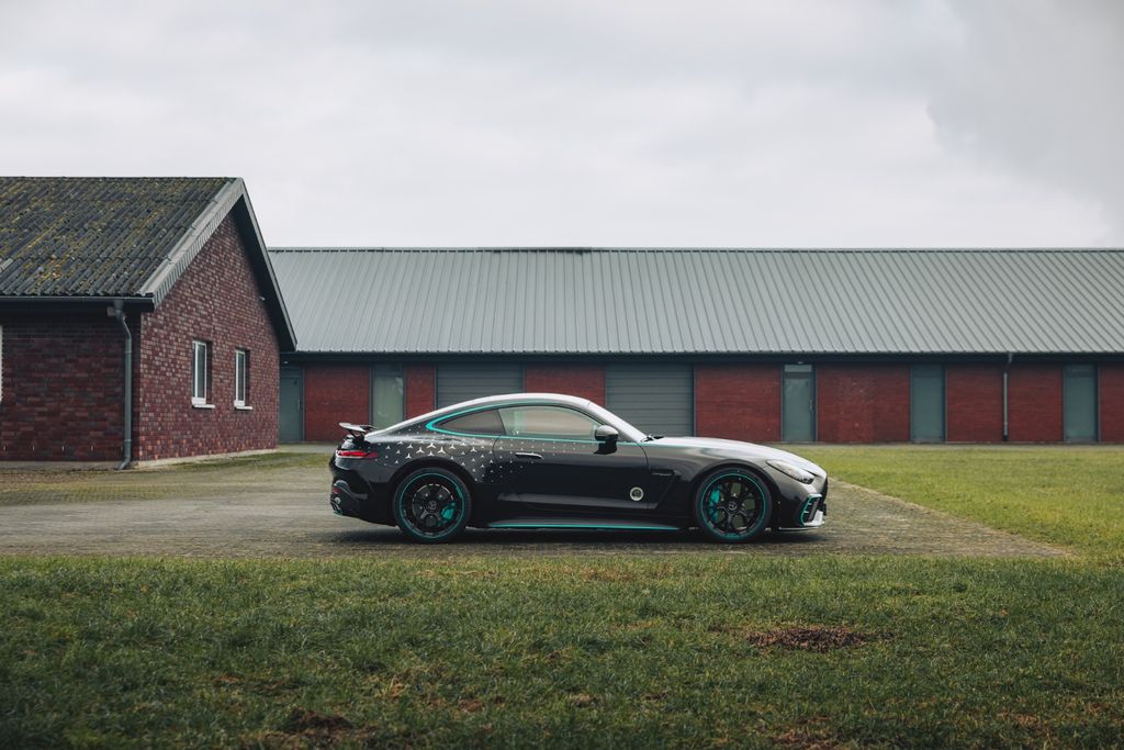 Mercedes-Benz AMG GT 2025
