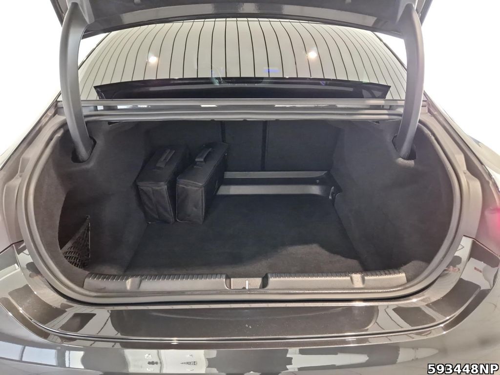 Mercedes-Benz EQE 2022