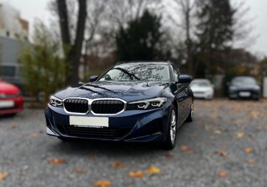 BMW 318 2023