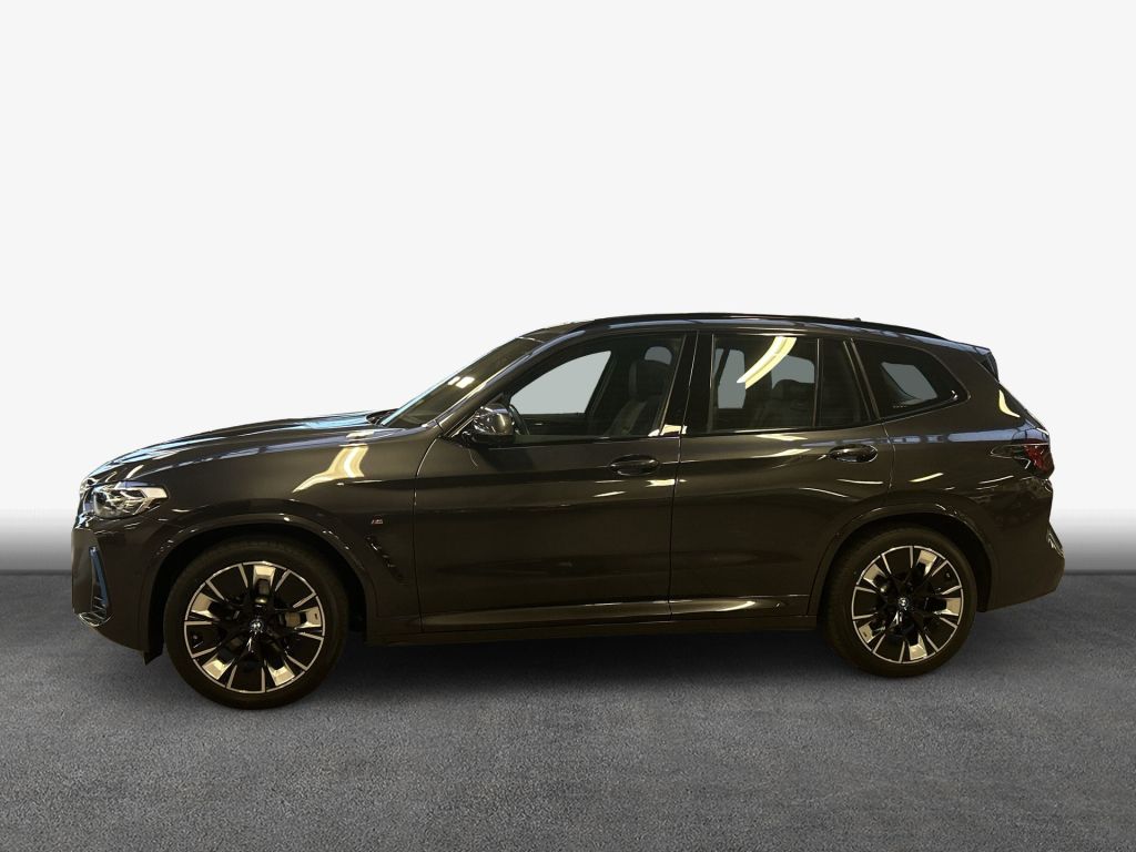 BMW iX3 2022