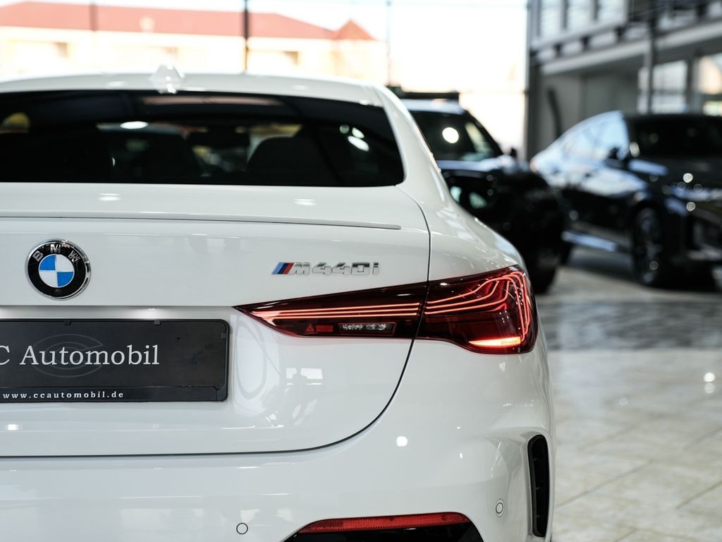 BMW M440 2025